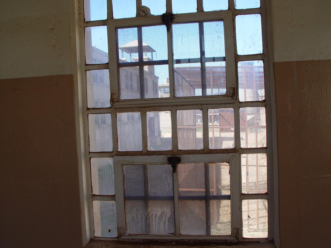 Old Main Grid Window